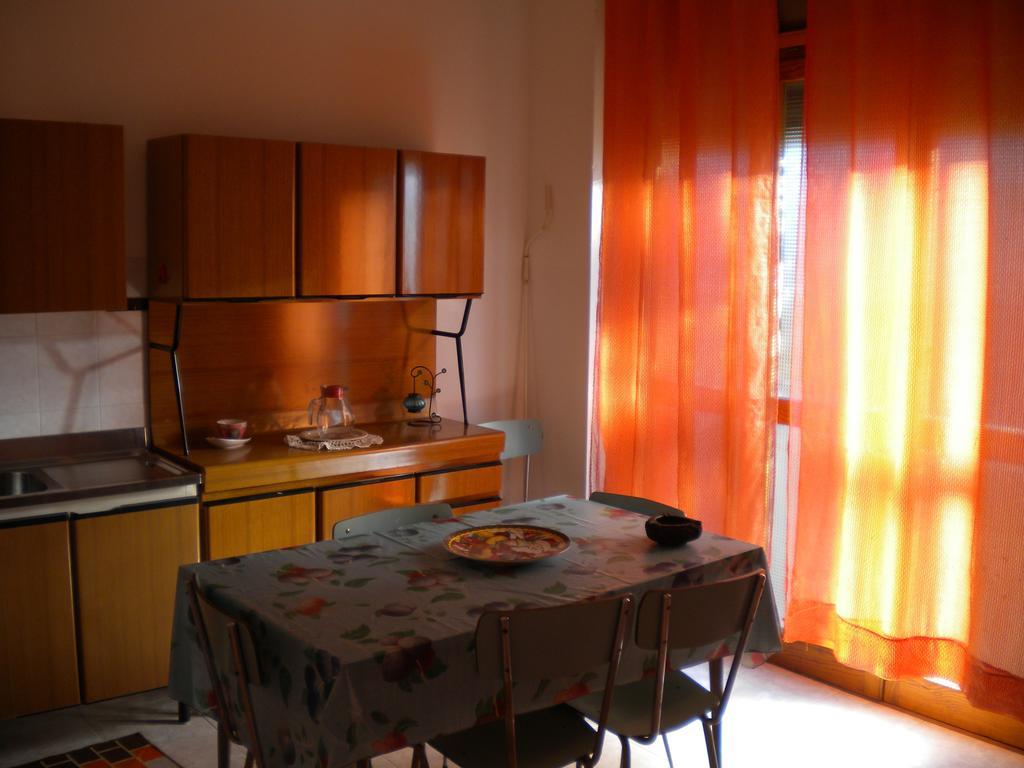 Villa Nespole E Vermentino Alguer Habitación foto